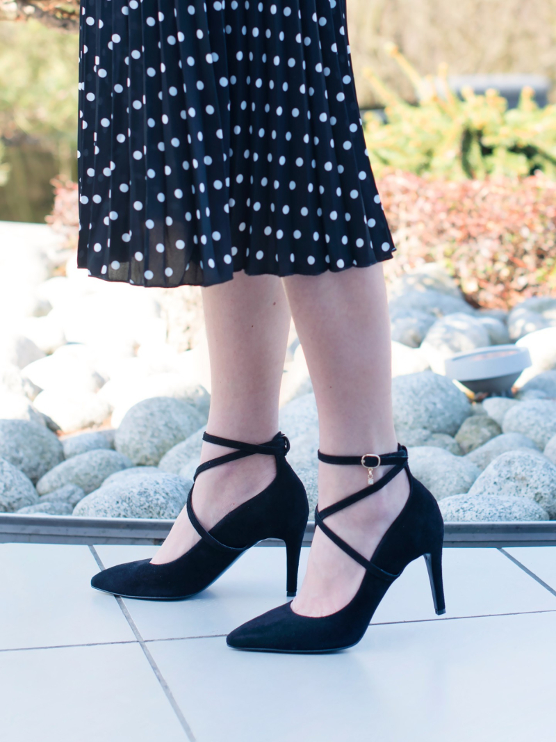 dainty black heels